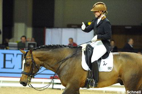 Blog Archive » Isabell Werth nooit meer zonder cap paard